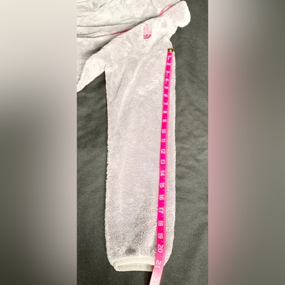 NORTH FACE Kids Laurel Fleece Fuzzy Full Zip Jacket, Gray and Pink, Size M 10-12 - Picture 8 of 14